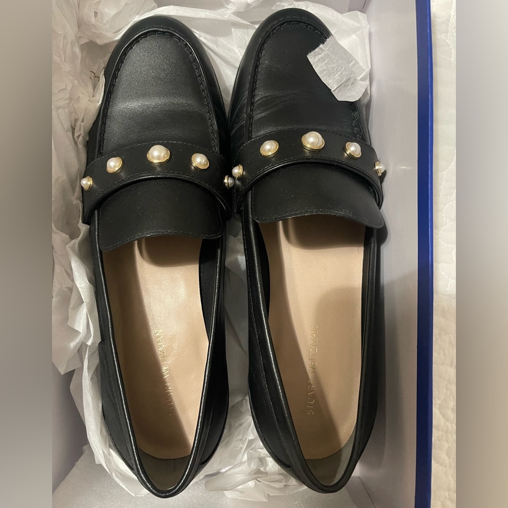 Stuart Weitzman OWEN PEARLS LOAFER. - Picture 7 of 8